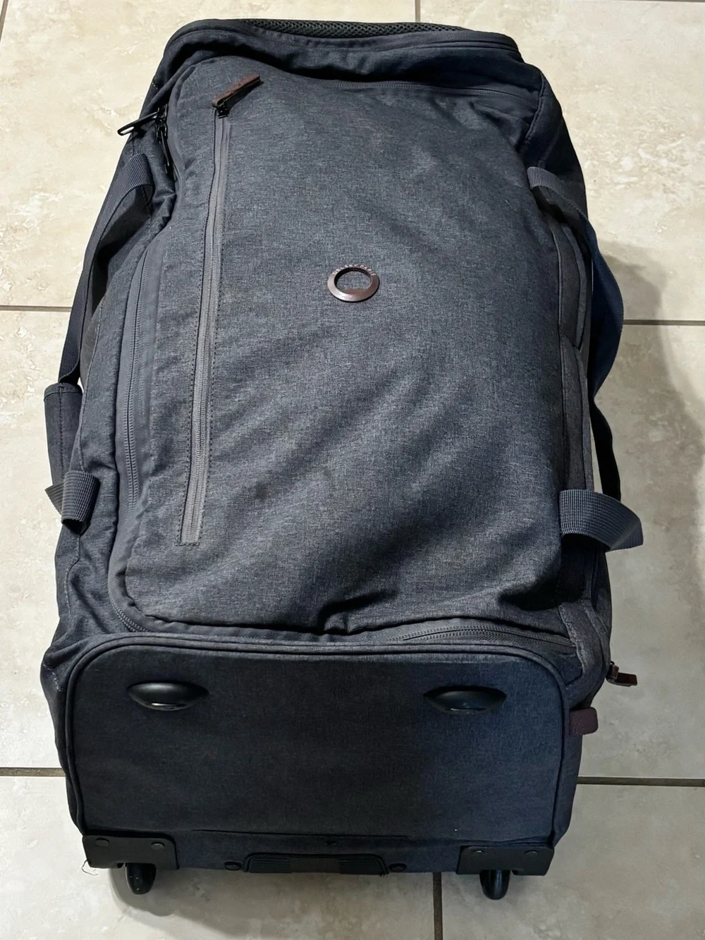 Men's Charcoal Gray Rolling Duffel Bag - Versatile Travel Carry